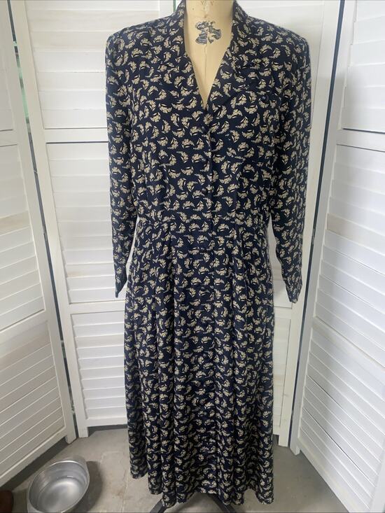 Leslie Fay Dresses & Skirts - 90s Leslie Faye Shirt Dress Sz 12 Large Maxi A-line Button Front Black Floral